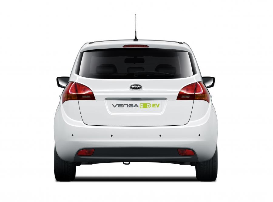  Kia Venga Plug-In Electric Concept 2010 года  (фото 6 из 12)